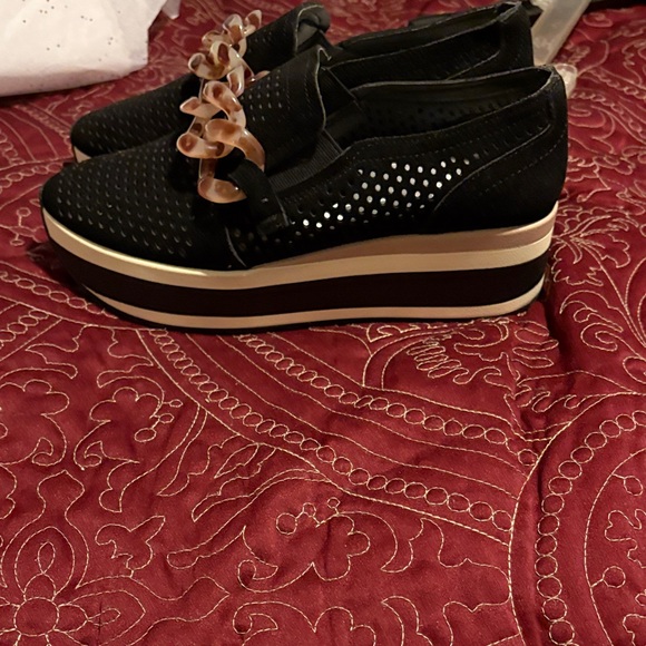 Dolce Vita Black Loafers with Brown Chain Accent - Picture 2 of 5